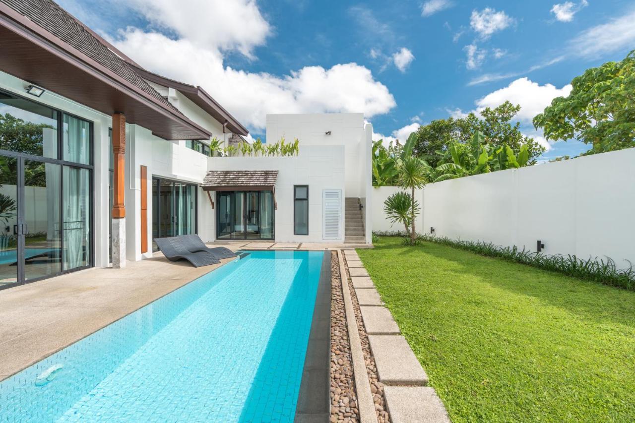 Bangtao Laguna Villa: Poolside Luxury with Smart TV Bang Tao Beach  Exterior photo