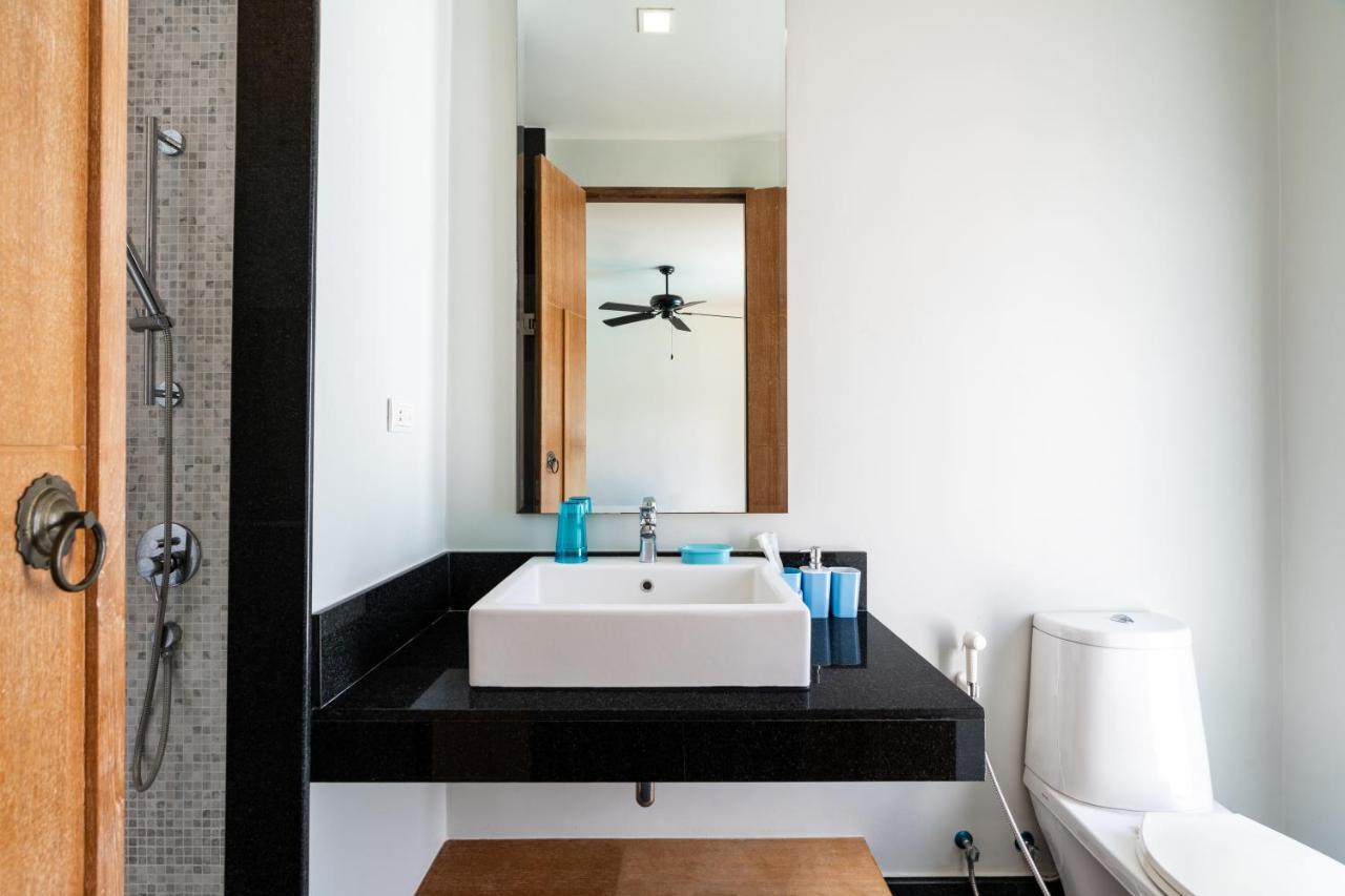 Bangtao Laguna Villa: Poolside Luxury with Smart TV Bang Tao Beach  Exterior photo